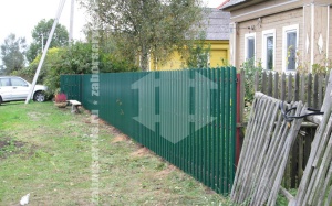 Забор из евроштакетника с забивными столбами 36 метров