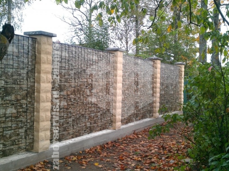 Забор из профнастила под камень 42 метра