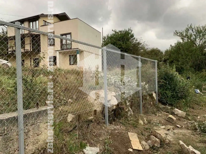 Забор из сетки рабицы на профильном каркасе 98 метров