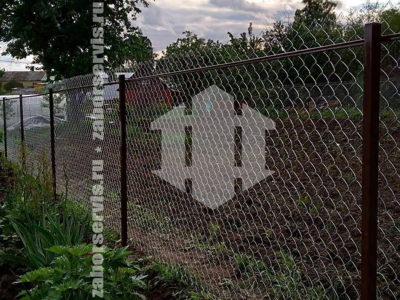 Забор из сетки рабицы на профильном каркасе 95 метров